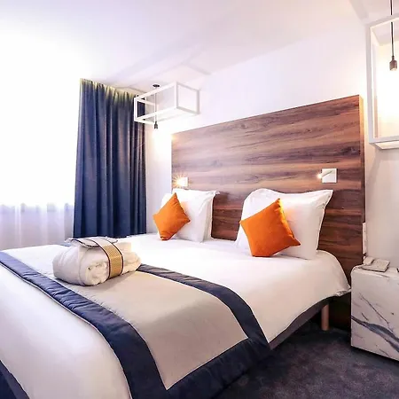 Mercure Centre Gare Hotel 4*