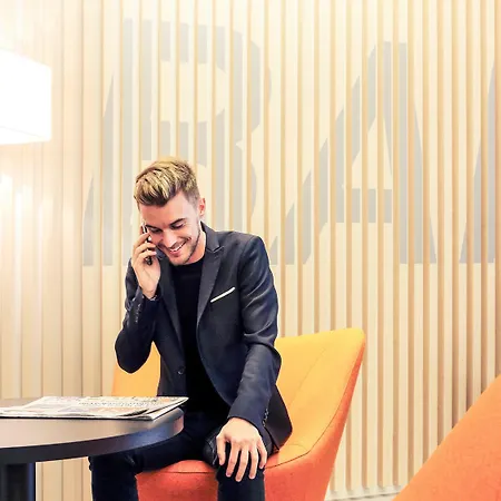 南锡中心火车站美居酒店 4* 南锡