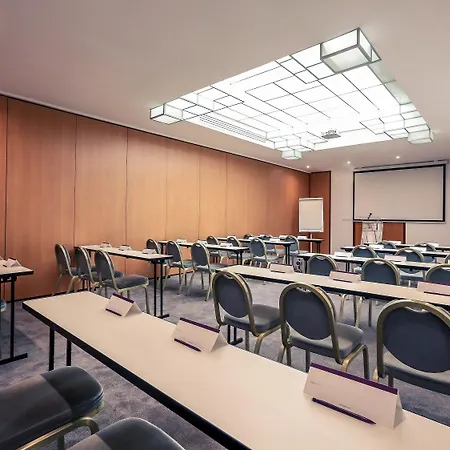 南锡中心火车站美居酒店 4* 南锡