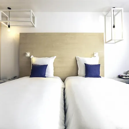 南锡中心火车站美居酒店 4*