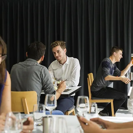 南锡中心火车站美居酒店 4* 南锡