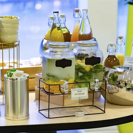 南锡中心火车站美居酒店