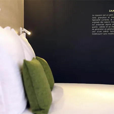 Mercure Centre Gare Hotel 4*