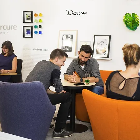 南锡中心火车站美居酒店 4*