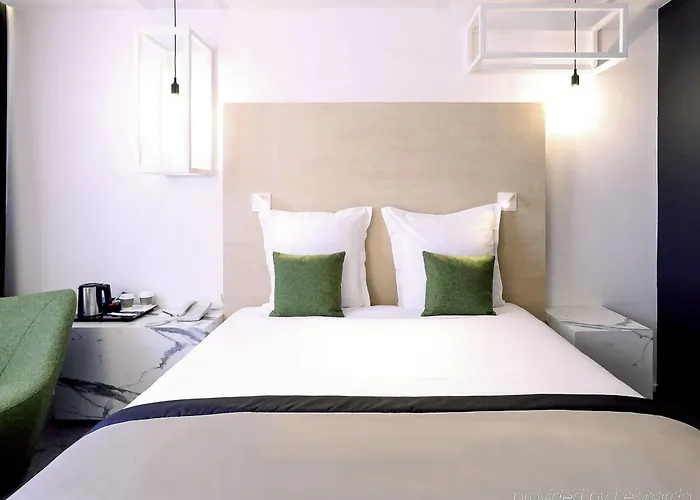 Mercure Centre Gare מלון 4*