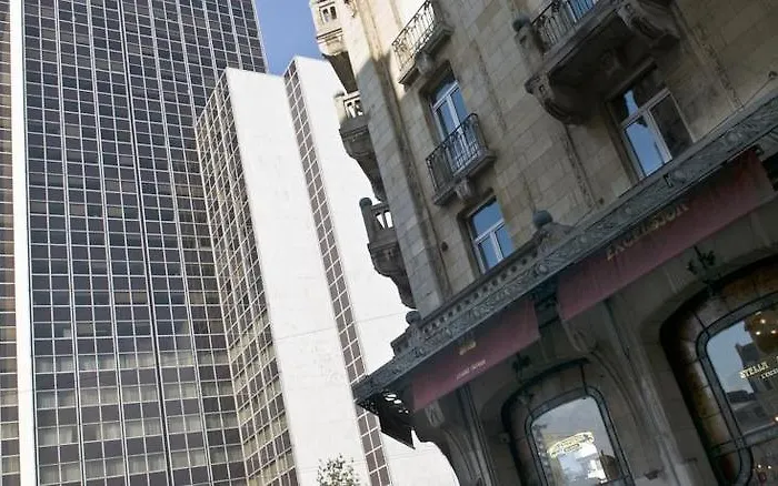 Mercure Centre Gare מלון 4*